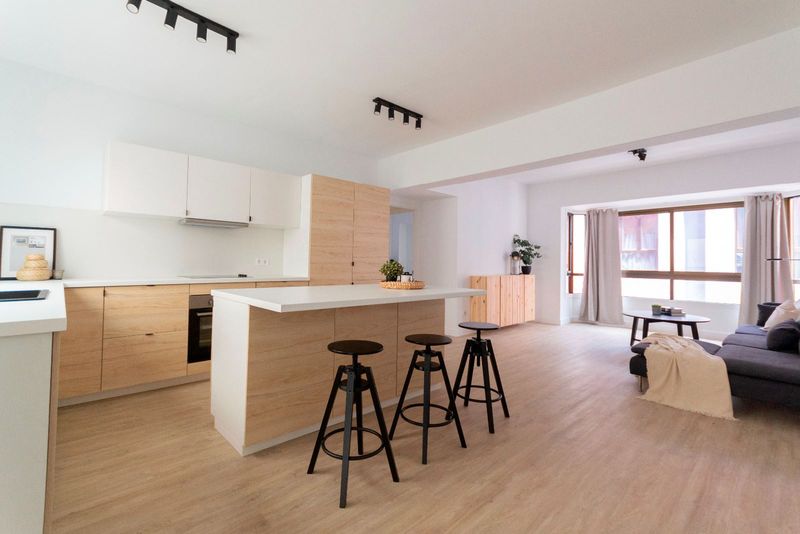 Appartamento Familiare in affitto Barcelona. Ref: 1708. Mobilia Gestión CRM