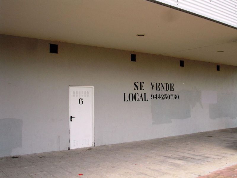 Local comercial en venta y alquiler Vitoria-Gasteiz, Álava. Ref: 1714. Mobilia Gestión CRM