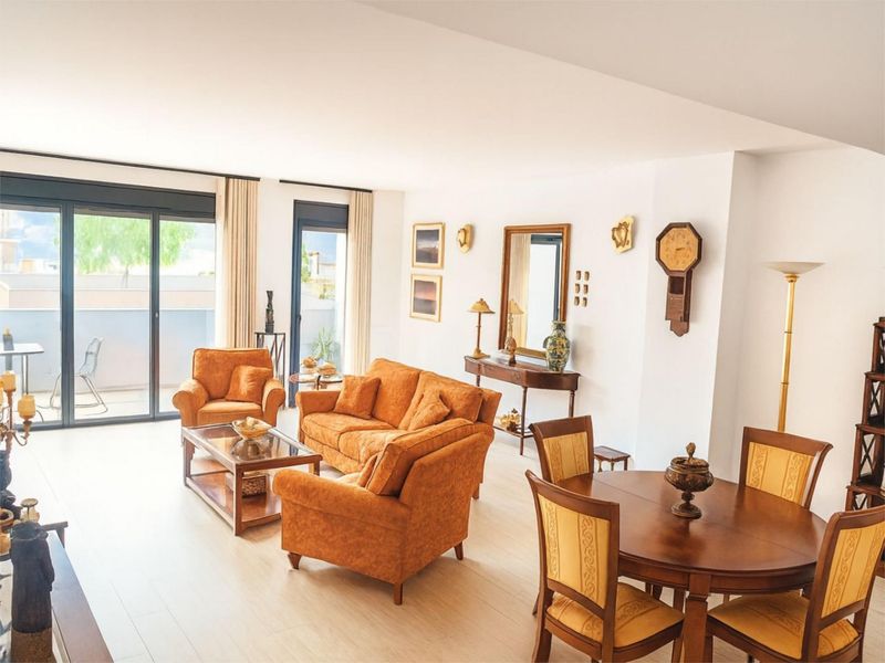 Flat for sale Sant Feliu de Llobregat, Barcelona. Ref: 3868. Mobilia Gestión CRM