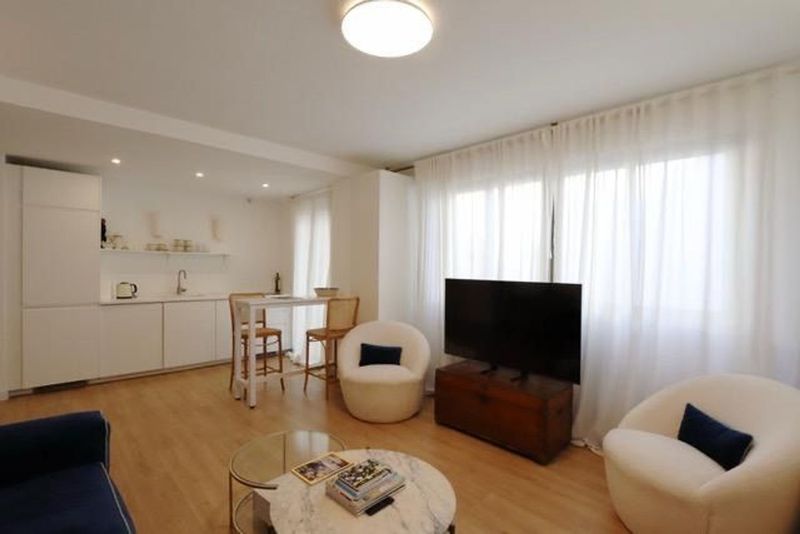 Lägenhet till salu Madrid. Ref: 3895. Mobilia Gestión CRM