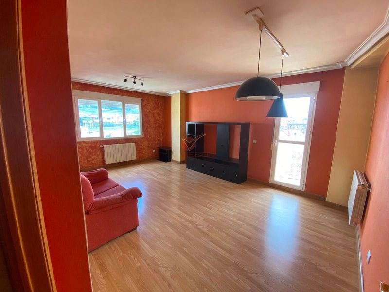 Piso en alquiler  en Cuenca . Ref: 105190. Inmobiliaria Vieco