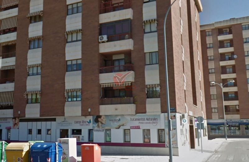 Local en venta y alquiler  en Cuenca . Ref: 109480. Inmobiliaria Vieco