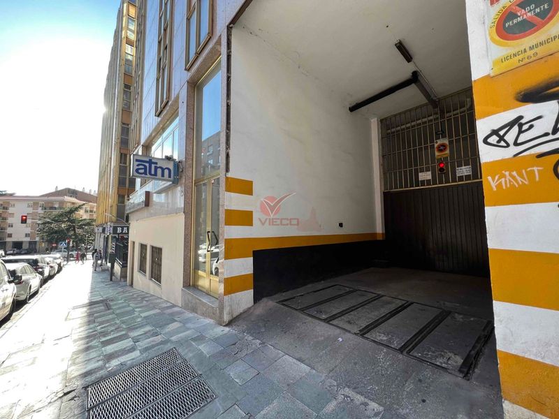 Garaje en venta y alquiler  en Cuenca . Ref: 114760. Inmobiliaria Vieco