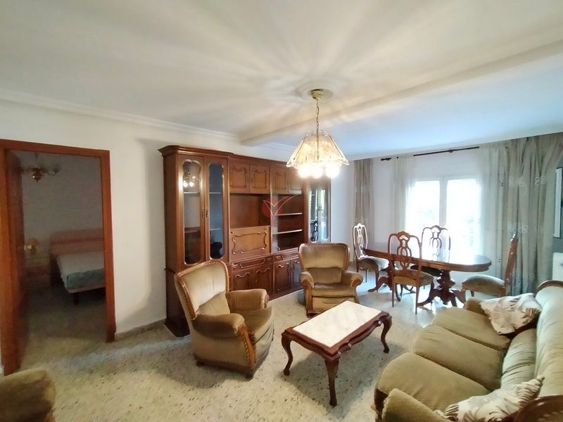 Piso en alquiler  en Cuenca . Ref: 115730. Inmobiliaria Vieco