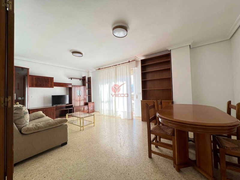 Piso en alquiler  en Cuenca . Ref: 116580. Inmobiliaria Vieco