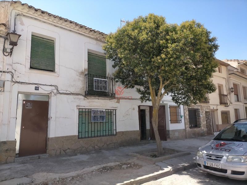 Casa en venta  en Belmonte, Cuenca . Ref: 119550. Inmobiliaria Vieco