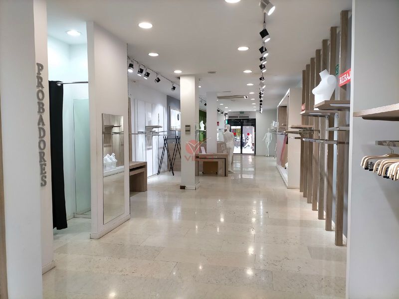 Local en venta y alquiler  en Cuenca . Ref: 121160. Inmobiliaria Vieco