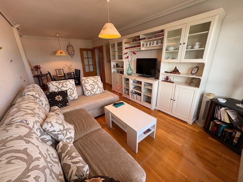 Piso en alquiler  en Cuenca . Ref: 121540. Inmobiliaria Vieco