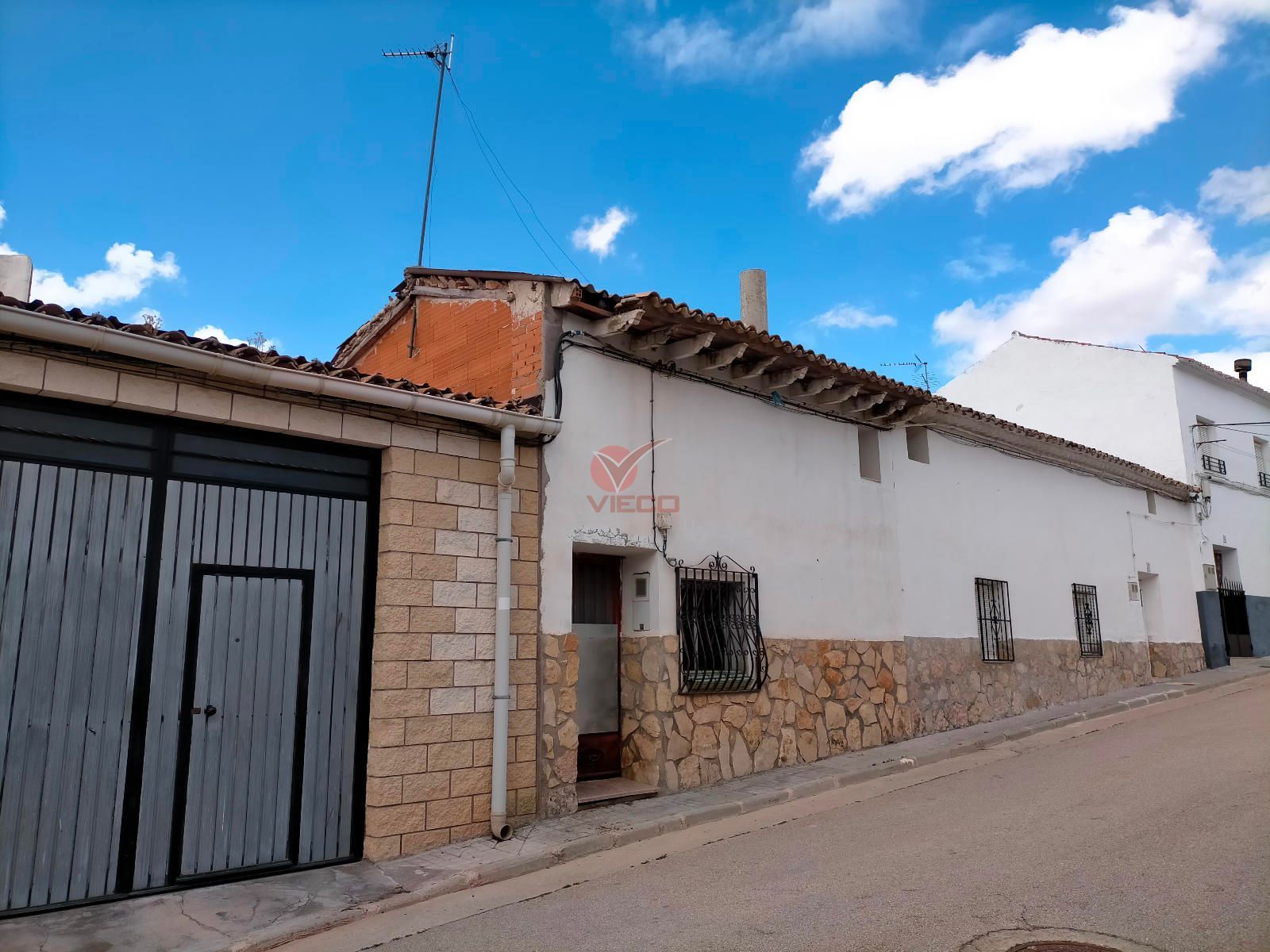 Casa en venta Villamayor De Santiago, Cuenca. Ref: 121680. Inmobiliaria Vieco