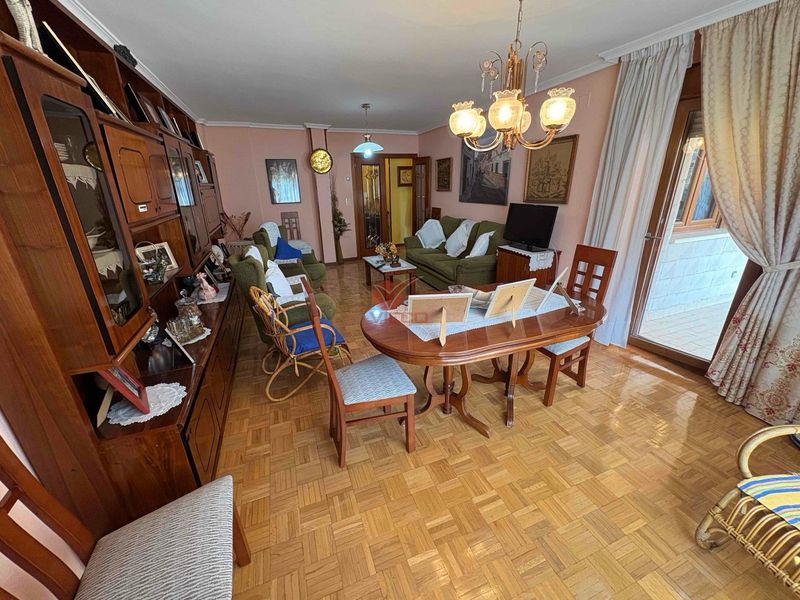 Piso en alquiler  en Cuenca . Ref: 121970. Inmobiliaria Vieco