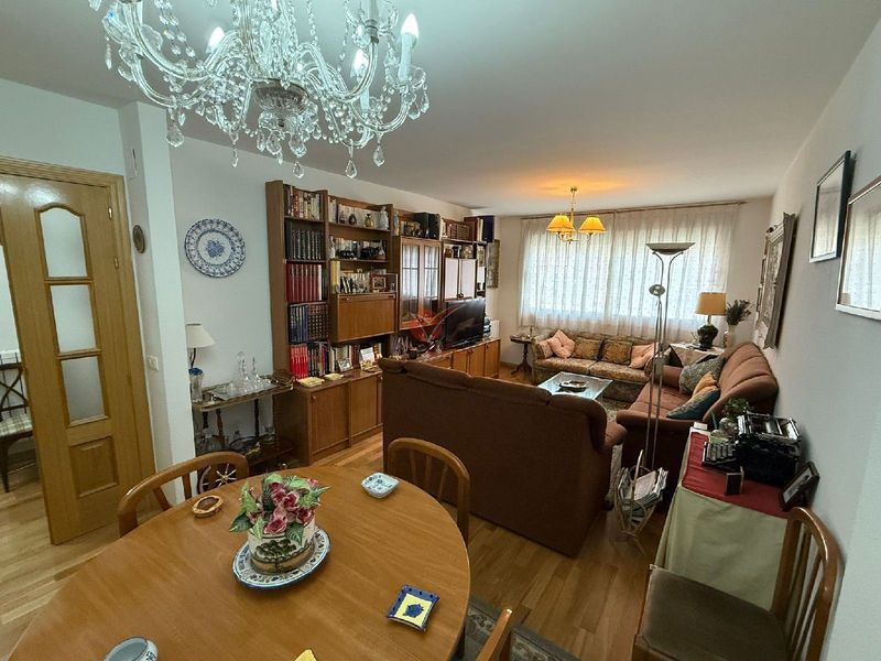 Piso en venta  en Cuenca . Ref: 122980. Inmobiliaria Vieco