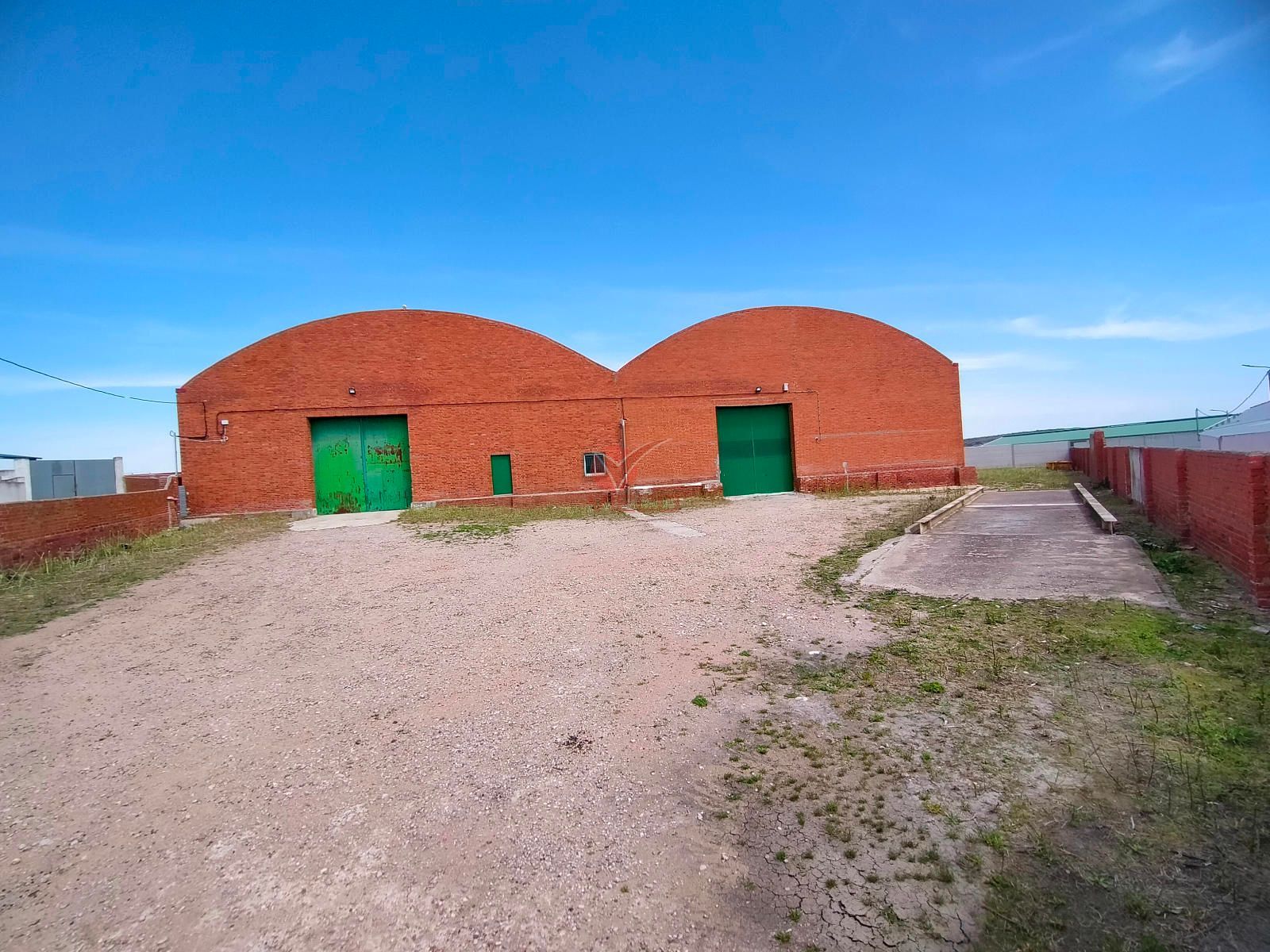 Nave en venta Tresjuncos, Cuenca. Ref: 123220. Inmobiliaria Vieco