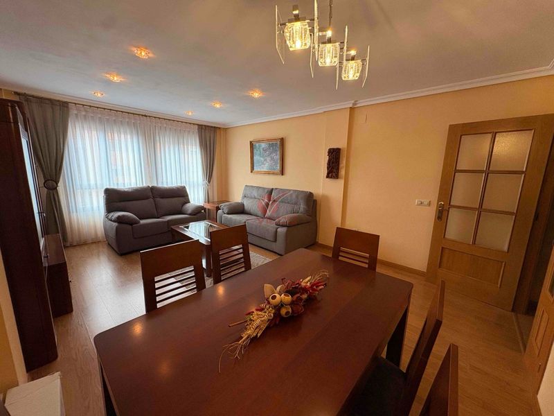 Piso en alquiler  en Cuenca . Ref: 123650. Inmobiliaria Vieco