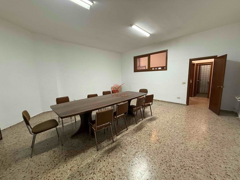 Local en venta y alquiler  en Cuenca . Ref: 123890. Inmobiliaria Vieco