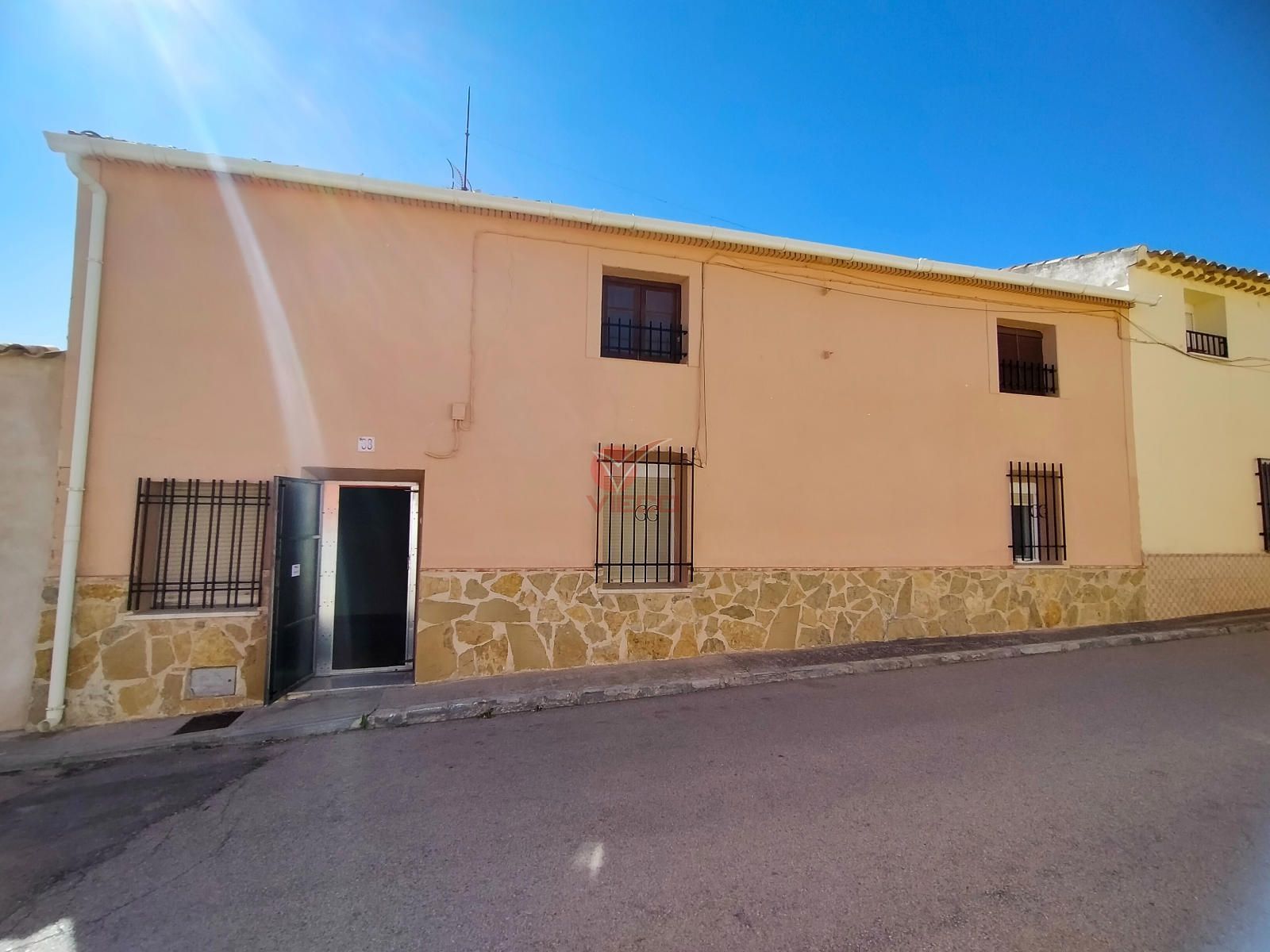 Casa en venta Osa De La Vega, Cuenca. Ref: 124300. Inmobiliaria Vieco