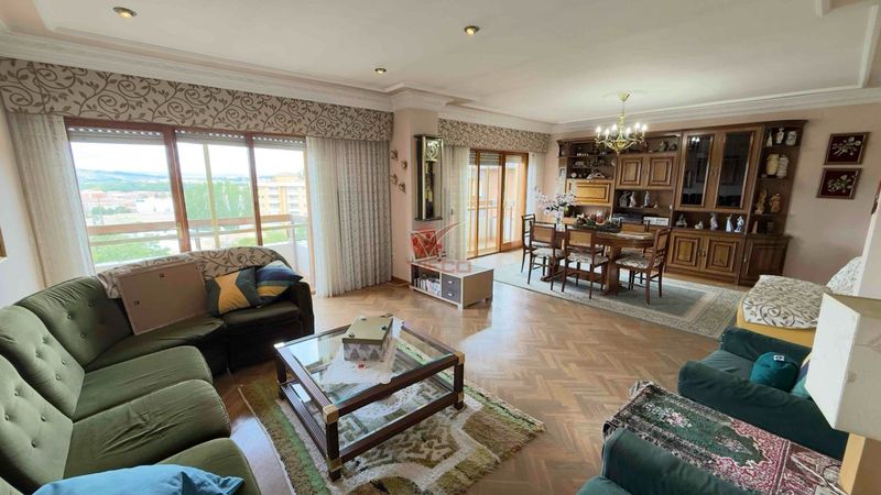 Piso en venta  en Cuenca . Ref: 124850. Inmobiliaria Vieco