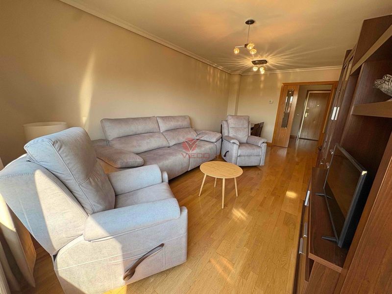 Piso en alquiler  en Cuenca . Ref: 125010. Inmobiliaria Vieco