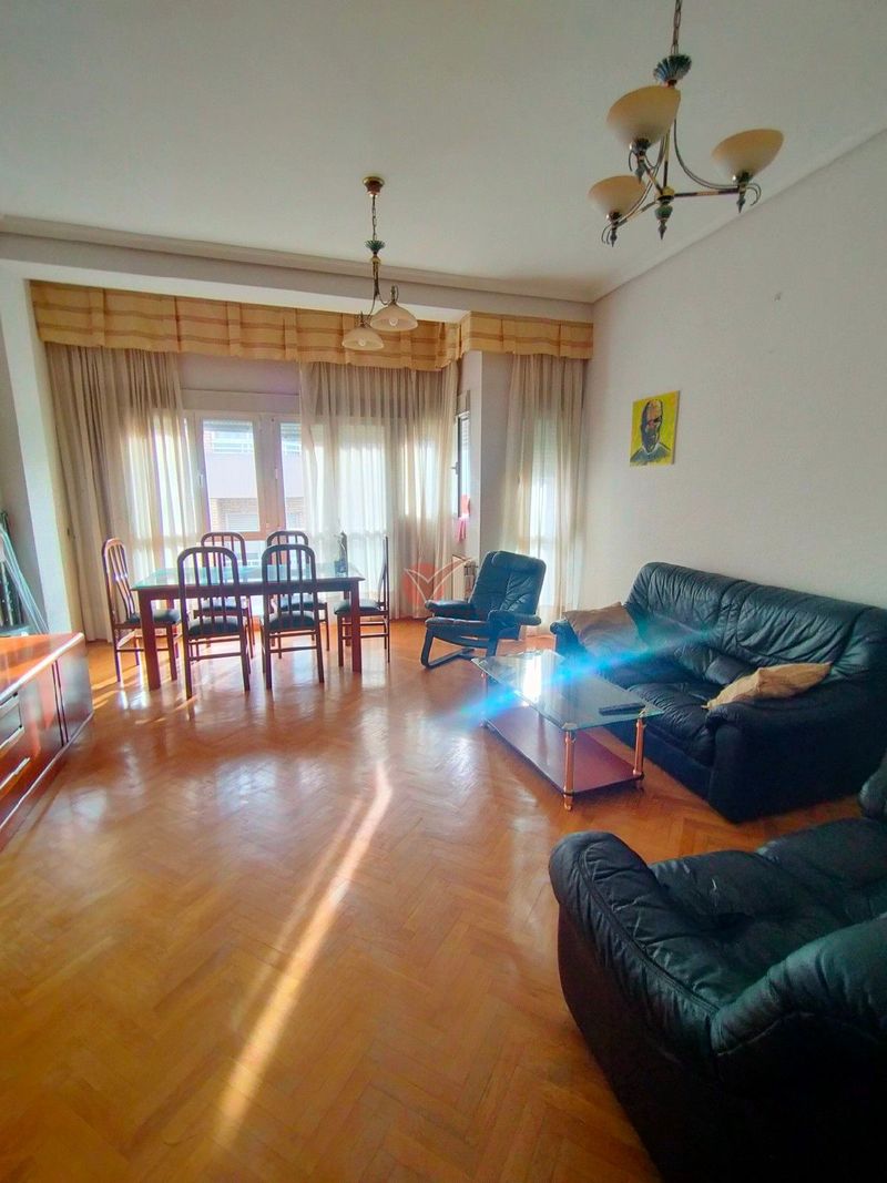 Piso en alquiler  en Cuenca . Ref: 31860. Inmobiliaria Vieco
