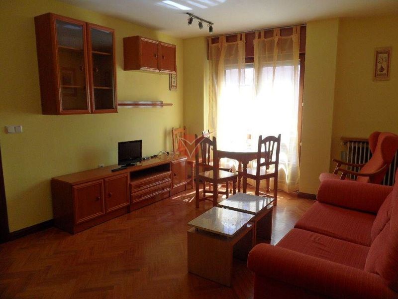 Piso en alquiler  en Cuenca . Ref: 36640. Inmobiliaria Vieco