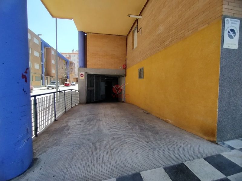 Garaje en venta y alquiler  en Cuenca . Ref: 43210. Inmobiliaria Vieco