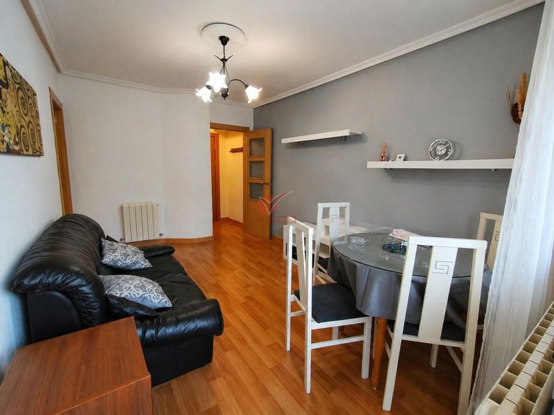 Piso en venta  en Cuenca . Ref: 53100. Inmobiliaria Vieco