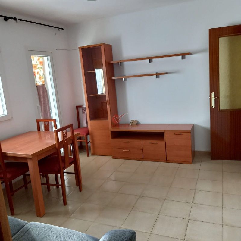 Piso en alquiler  en Cuenca . Ref: 61140. Inmobiliaria Vieco