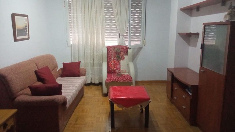 Piso en alquiler  en Cuenca . Ref: 71270. Inmobiliaria Vieco