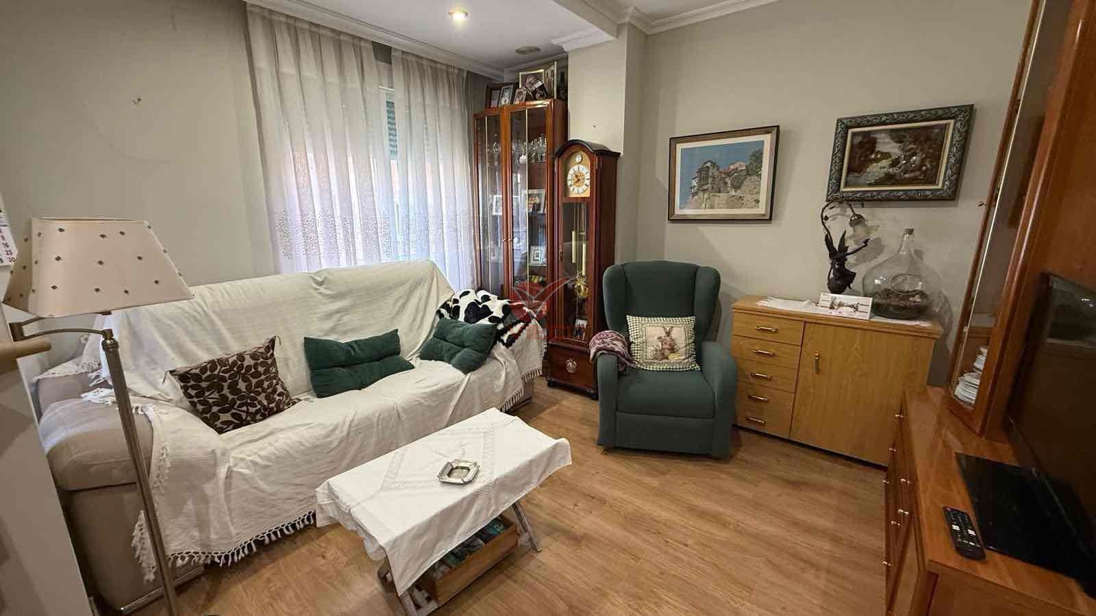 Piso en alquiler Cuenca. Ref: 80630. Inmobiliaria Vieco