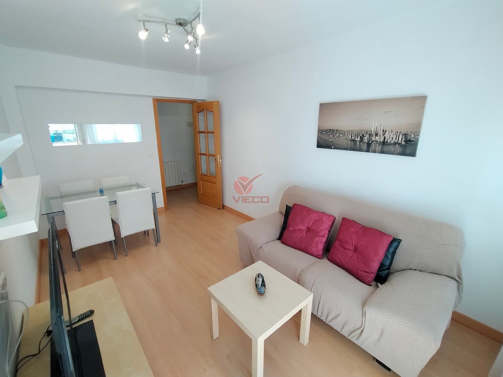 Piso en alquiler Cuenca. Ref: 82280. Inmobiliaria Vieco