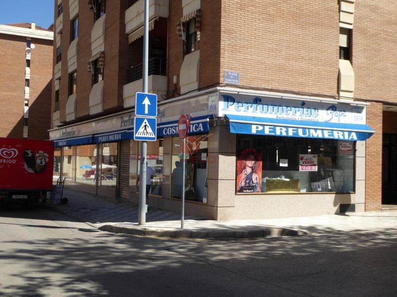 Local en venta y alquiler  en Cuenca . Ref: 96830. Inmobiliaria Vieco