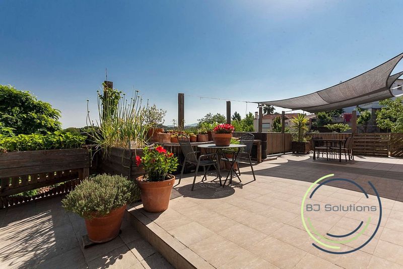 Chalet Independiente en venta Vallgorguina, Barcelona. Ref: 1075. BJ SOLUTIONS