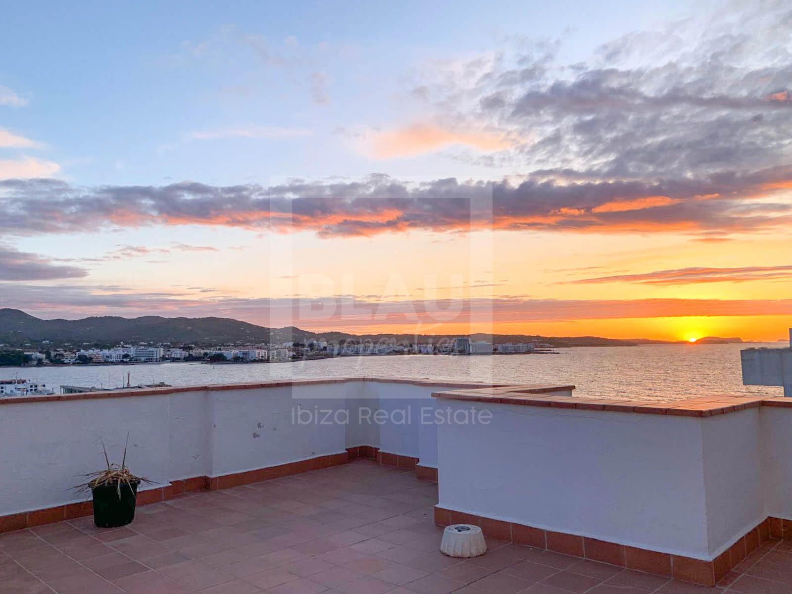 Attique  à louer Sant Antoni de Portmany, Baleares. Ref: 1180. BLAU Properties Ibiza Real Estate