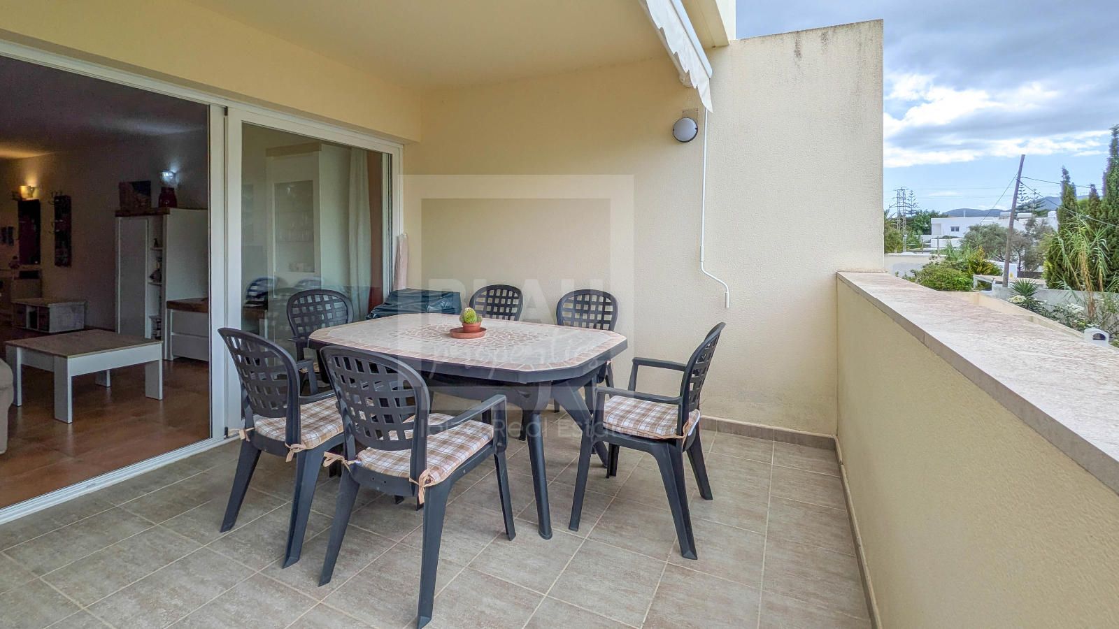 Accogliente Appartamento con Ampia Terrazza a Cala de Bou – AFFITTO ANNUALE - Foto 3