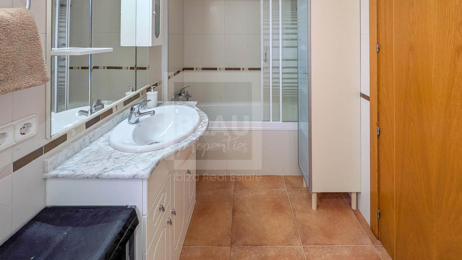 Accogliente Appartamento con Ampia Terrazza a Cala de Bou – AFFITTO ANNUALE - Foto 19