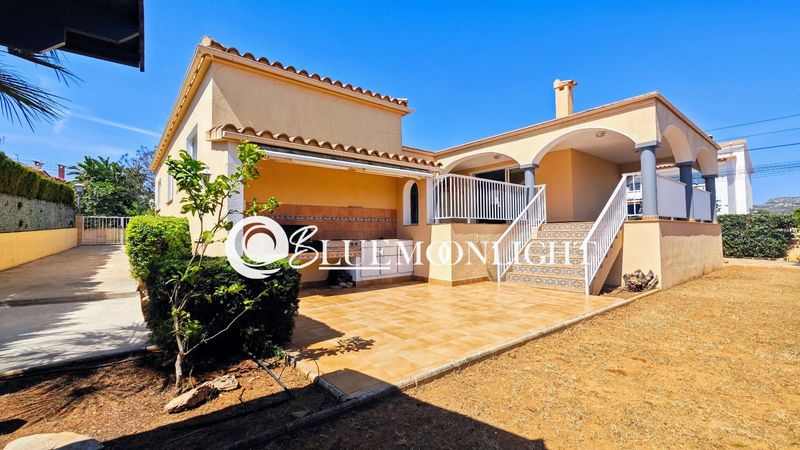 Chalet Independiente en venta Peñiscola, Castellón. Ref: 1213. Blue Moonlight Inmobiliaria 