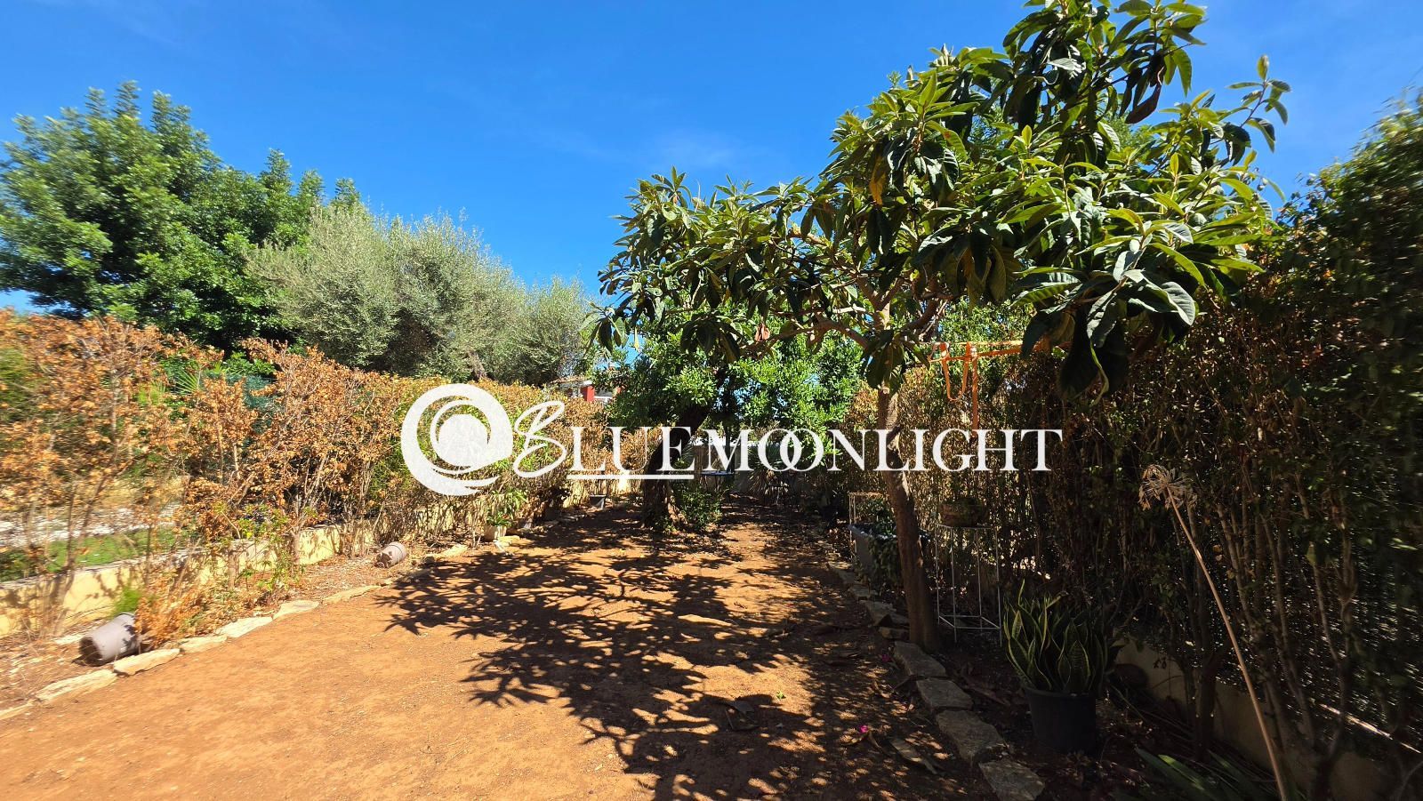 Refurbished semi-detached villa with a private garden, large garage and communal pool in Peñíscola - Foto 2
