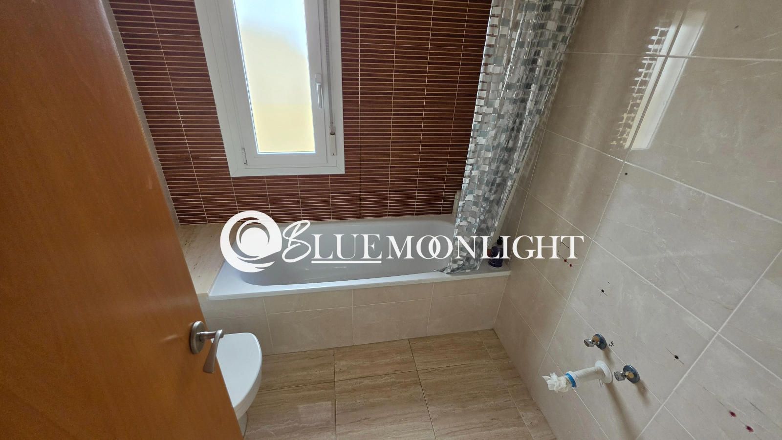 Refurbished semi-detached villa with a private garden, large garage and communal pool in Peñíscola - Foto 26