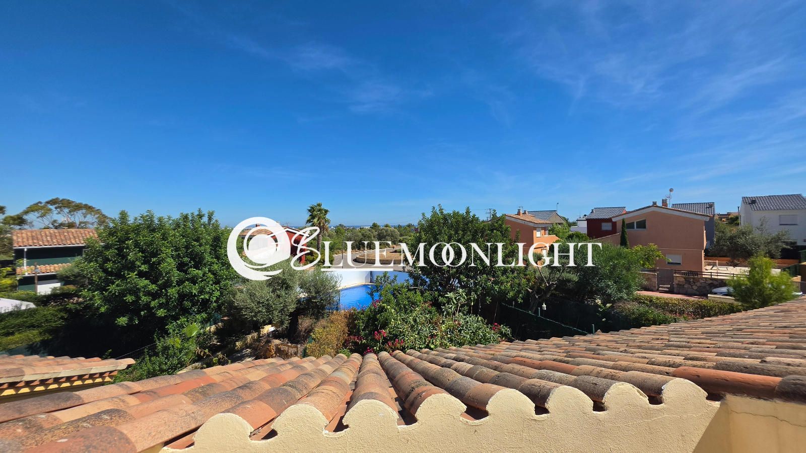 Refurbished semi-detached villa with a private garden, large garage and communal pool in Peñíscola - Foto 30