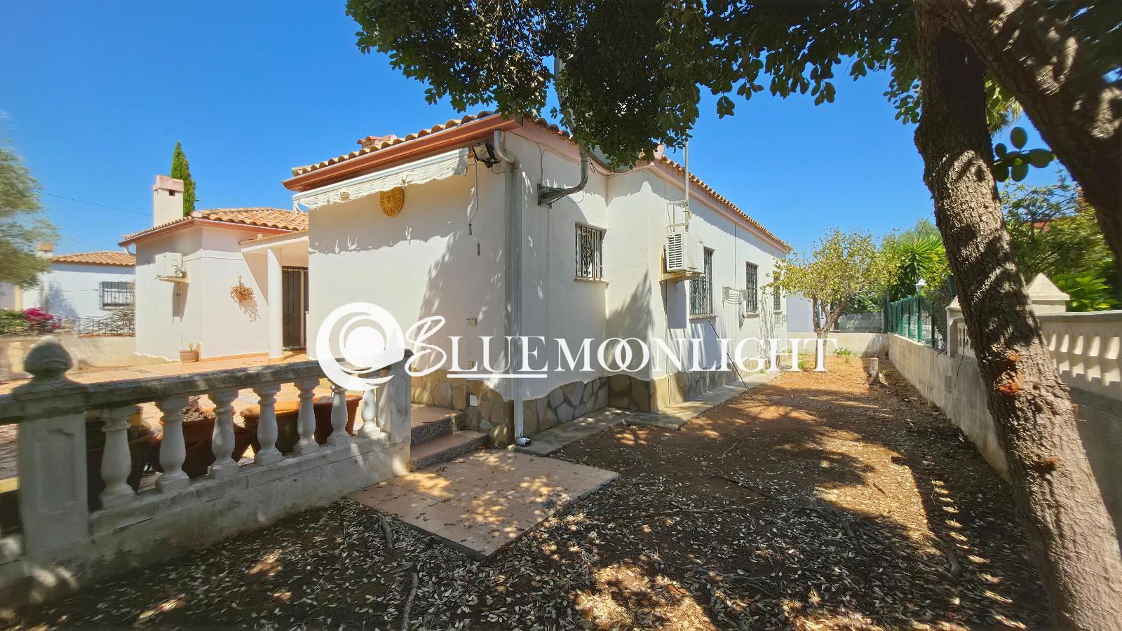 Spacious detached villa on a corner plot with communal pool in Peñíscola - Foto 2