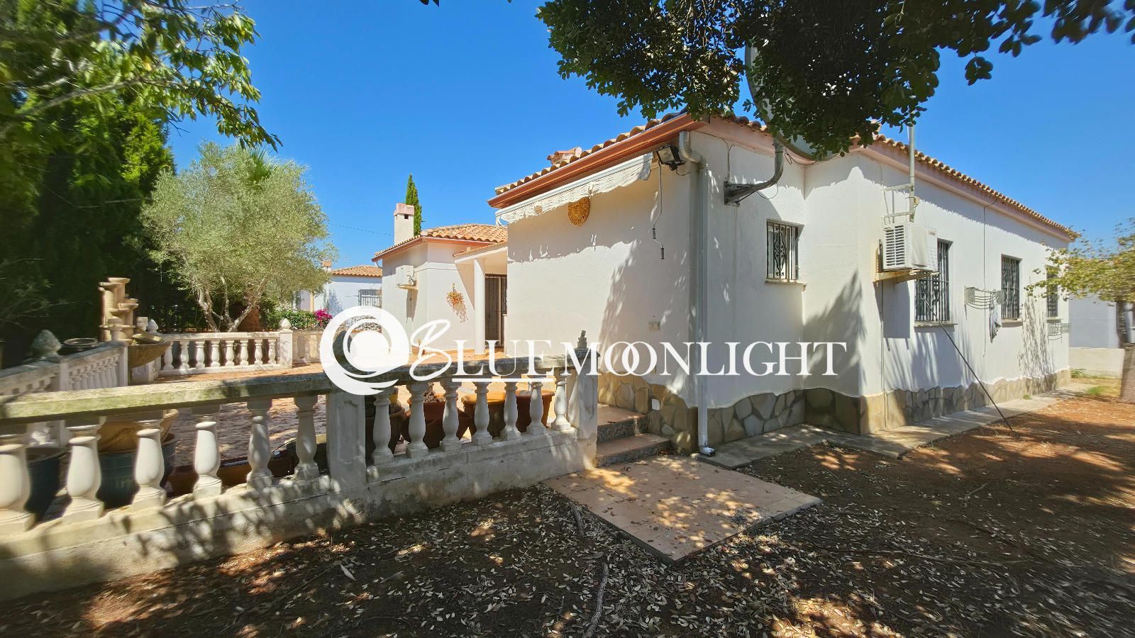 Spacious detached villa on a corner plot with communal pool in Peñíscola - Foto 4