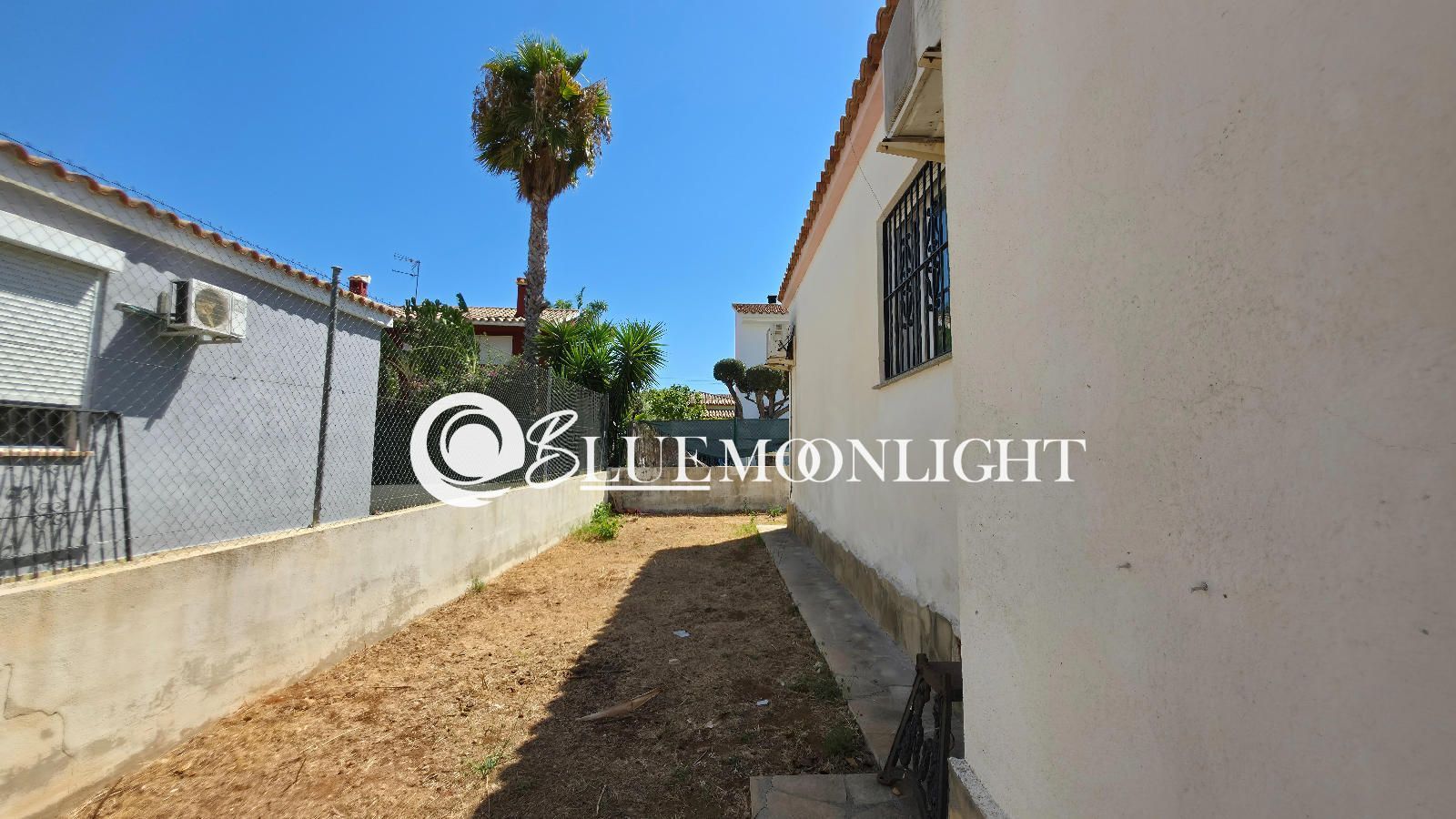 Spacious detached villa on a corner plot with communal pool in Peñíscola - Foto 13