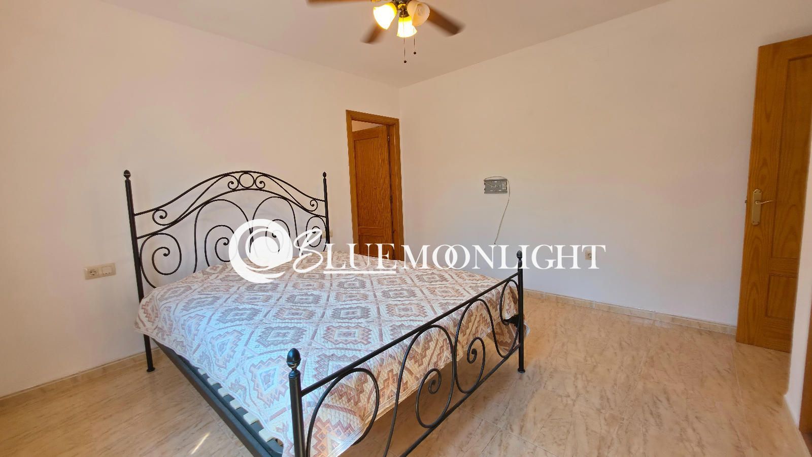 Spacious detached villa on a corner plot with communal pool in Peñíscola - Foto 35
