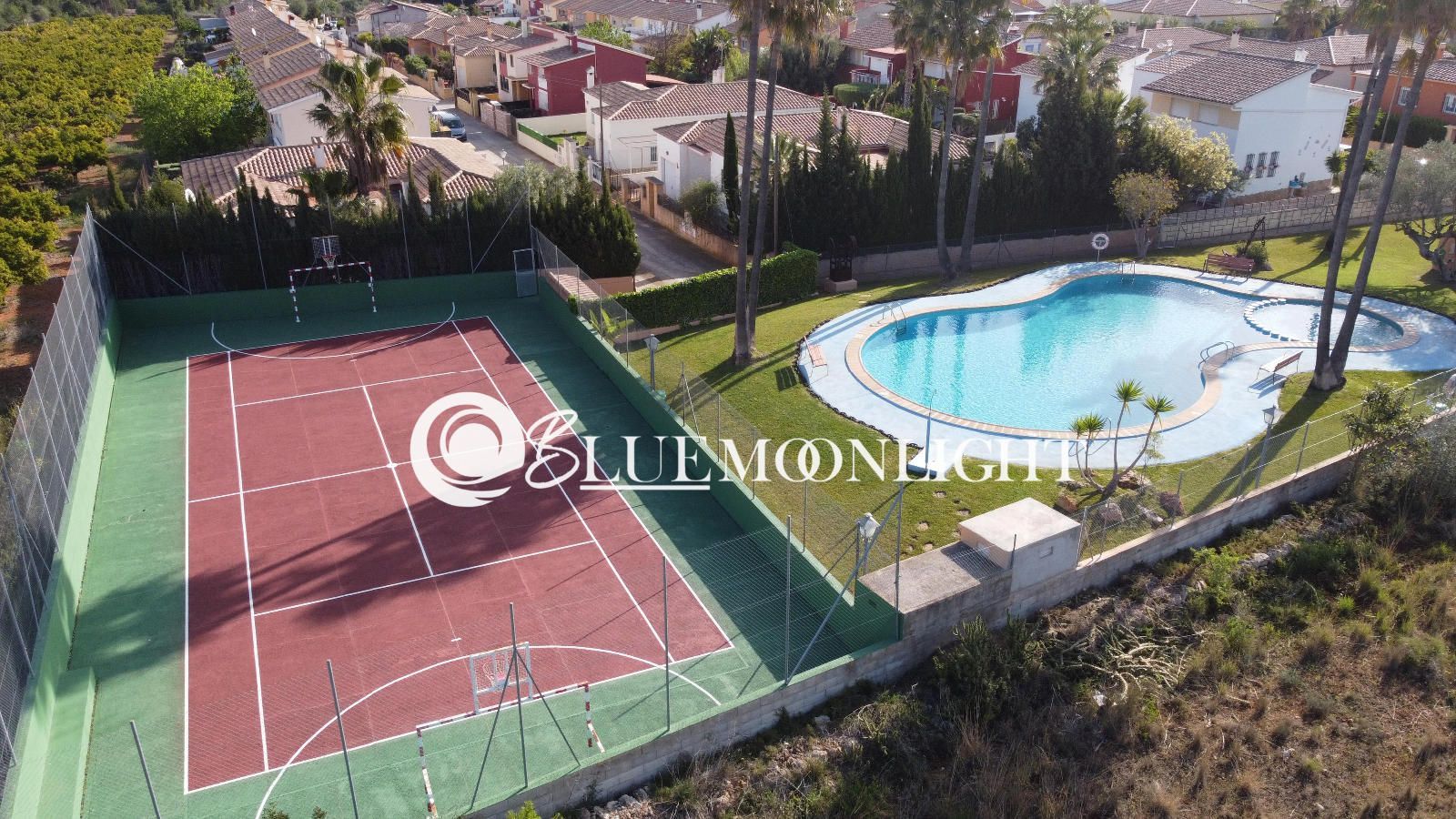 Spacious detached villa on a corner plot with communal pool in Peñíscola - Foto 52