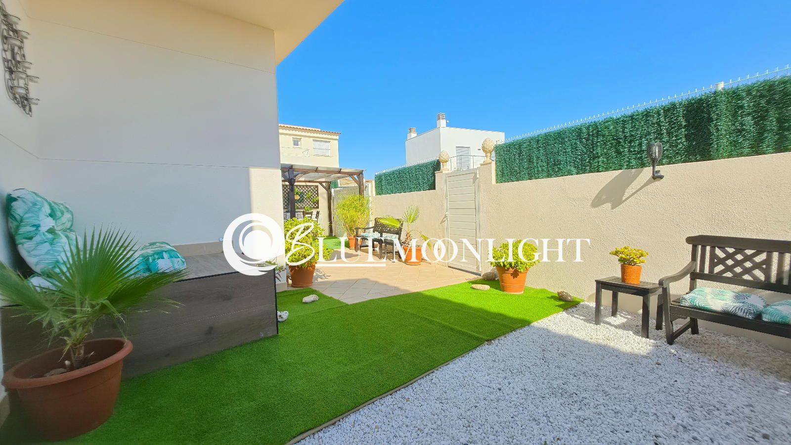 RENOVATED VILLA WITH PRIVATE POOL - Foto 15