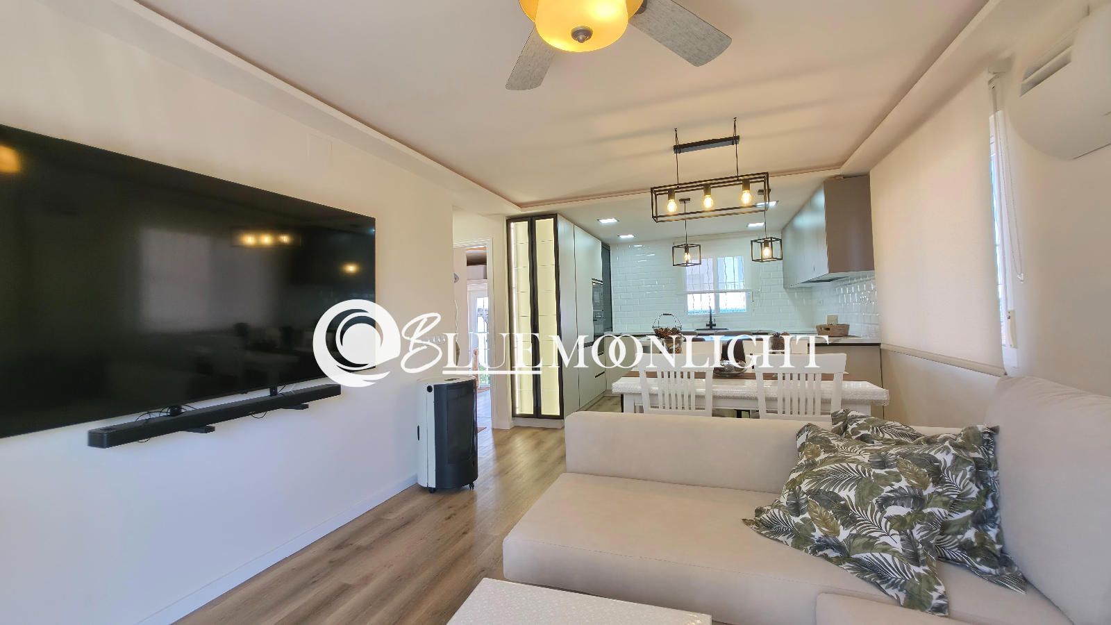 RENOVATED VILLA WITH PRIVATE POOL - Foto 21
