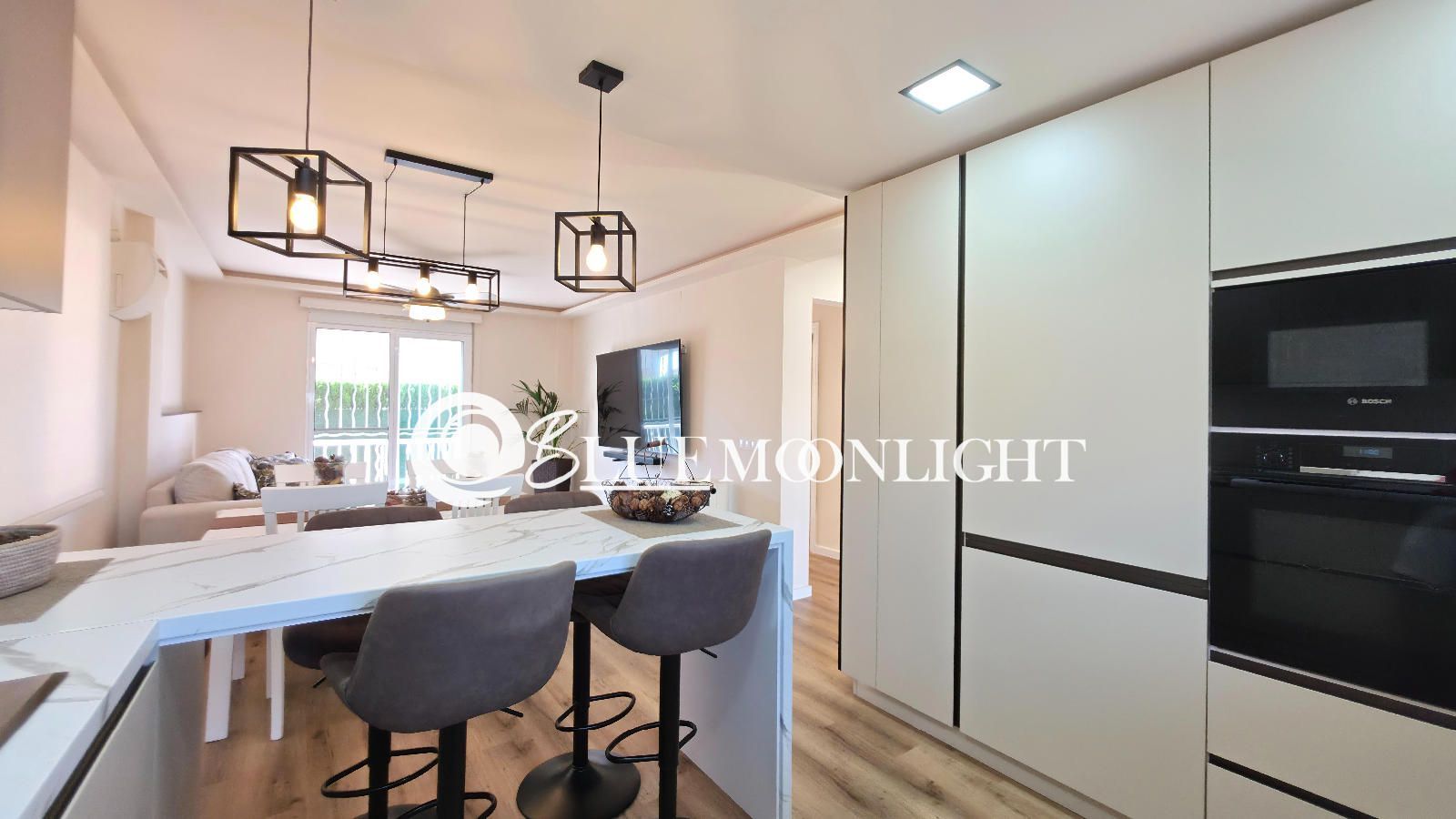 RENOVATED VILLA WITH PRIVATE POOL - Foto 25