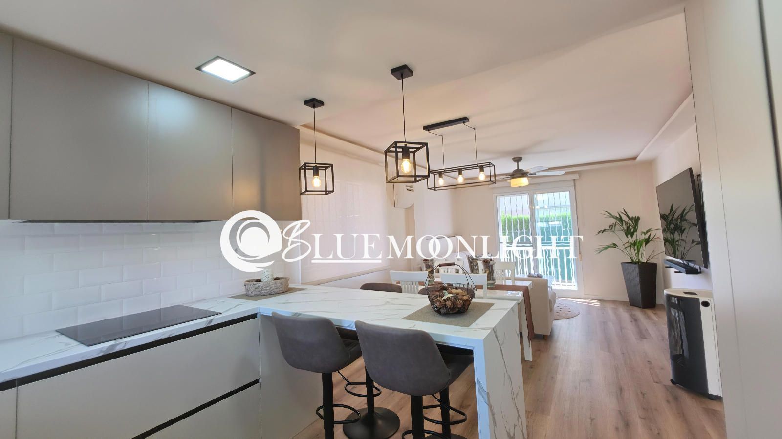 RENOVATED VILLA WITH PRIVATE POOL - Foto 26
