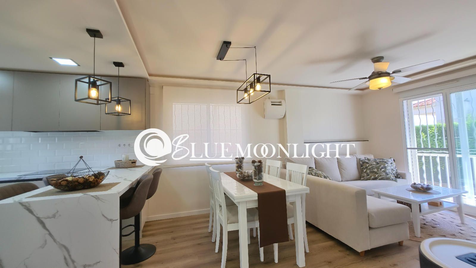 RENOVATED VILLA WITH PRIVATE POOL - Foto 29
