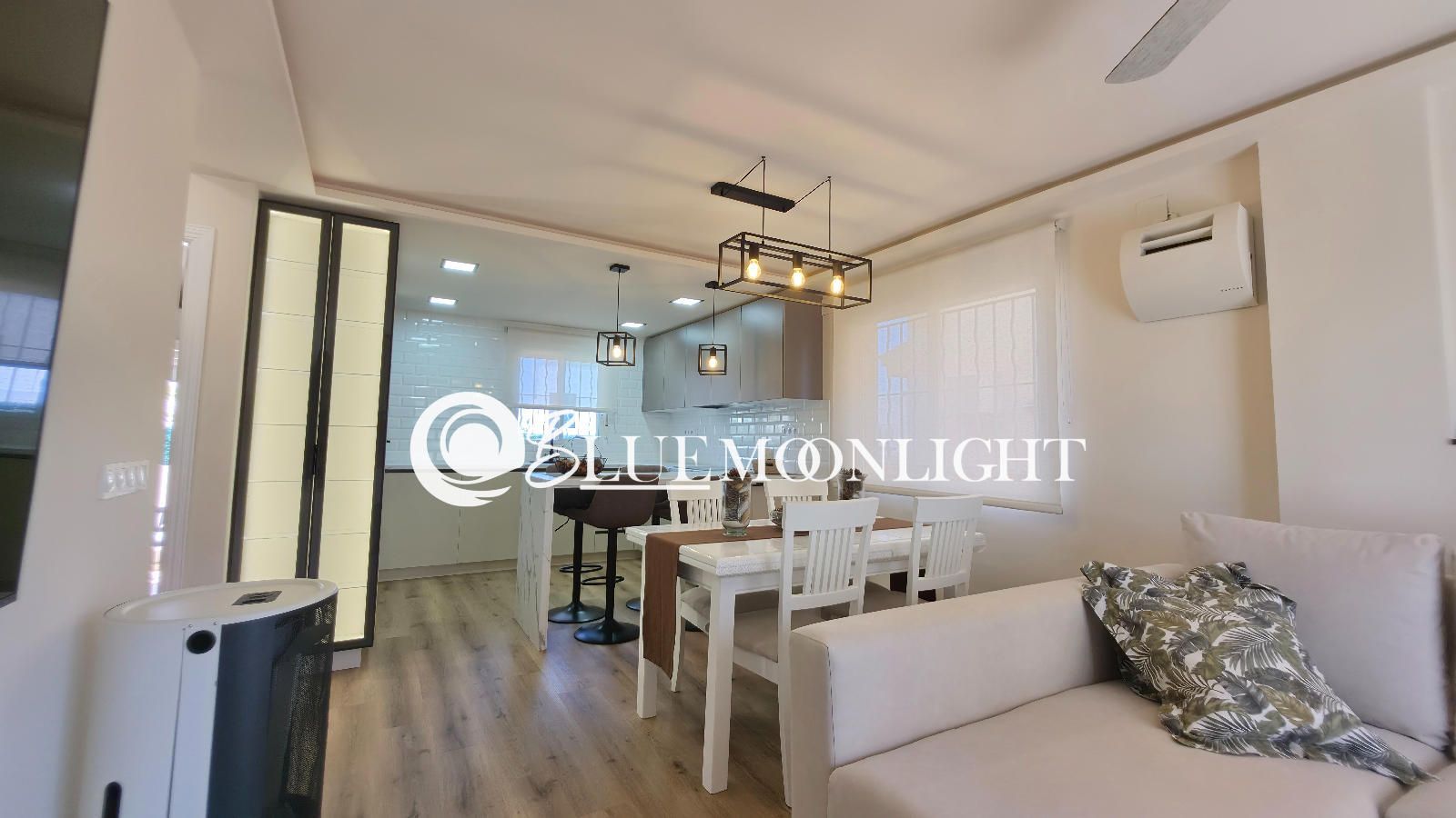 RENOVATED VILLA WITH PRIVATE POOL - Foto 30