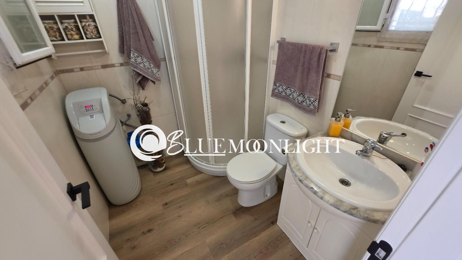 RENOVATED VILLA WITH PRIVATE POOL - Foto 37